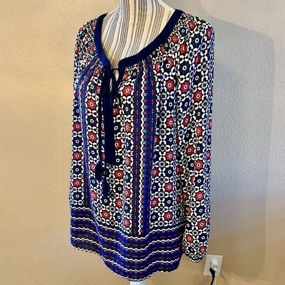 DR2 Tunic Top Large Red Navy Blue White Gray Keyhole Drawstring Tassels Floral - Picture 6 of 16